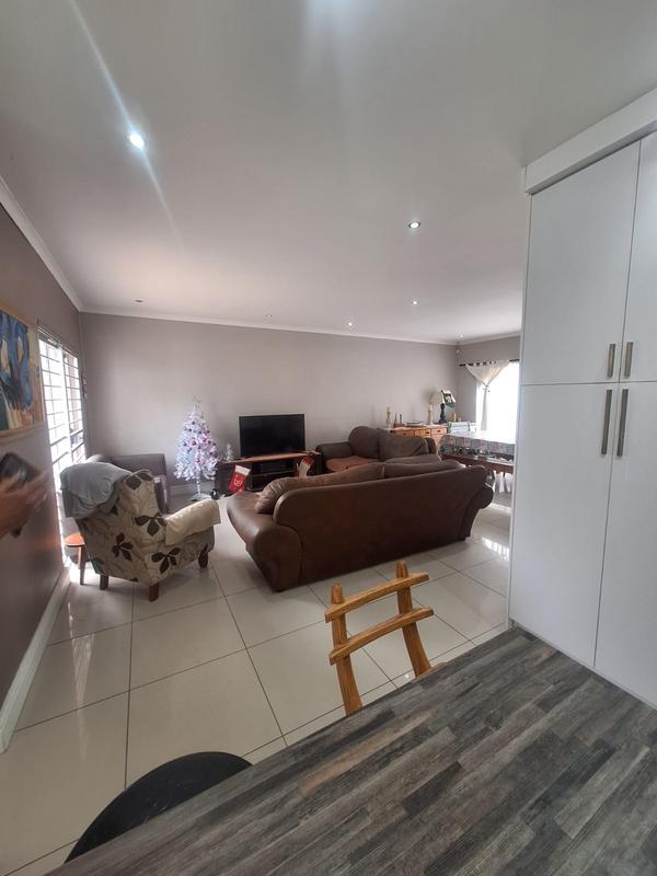 3 Bedroom Property for Sale in Tygerdal Western Cape